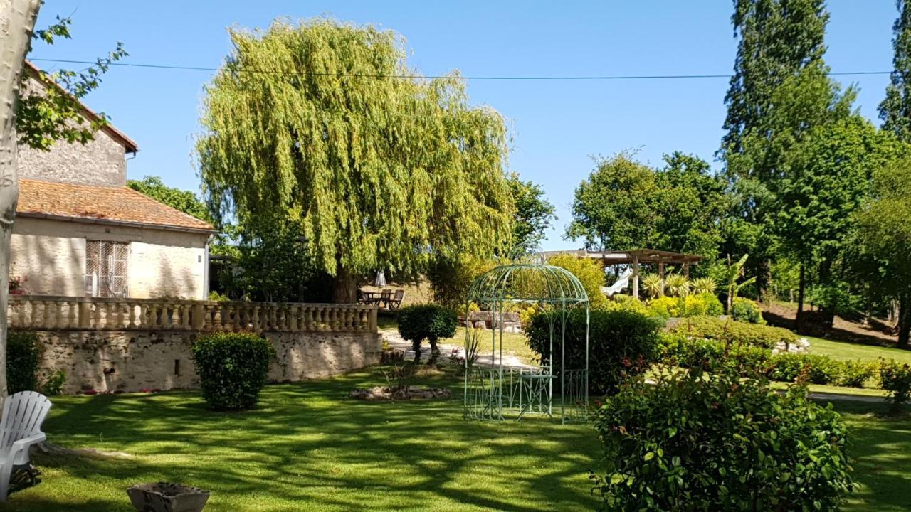 Chateau Puygrenier Villefranche-de-Lonchat Exterior foto
